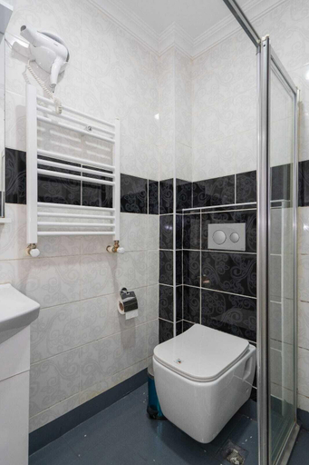 Bathroom 5, Bicer Hotel, Beşiktaş