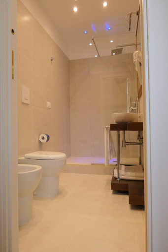 Bathroom 5, B&B City Soul Spaccanapoli, Napoli