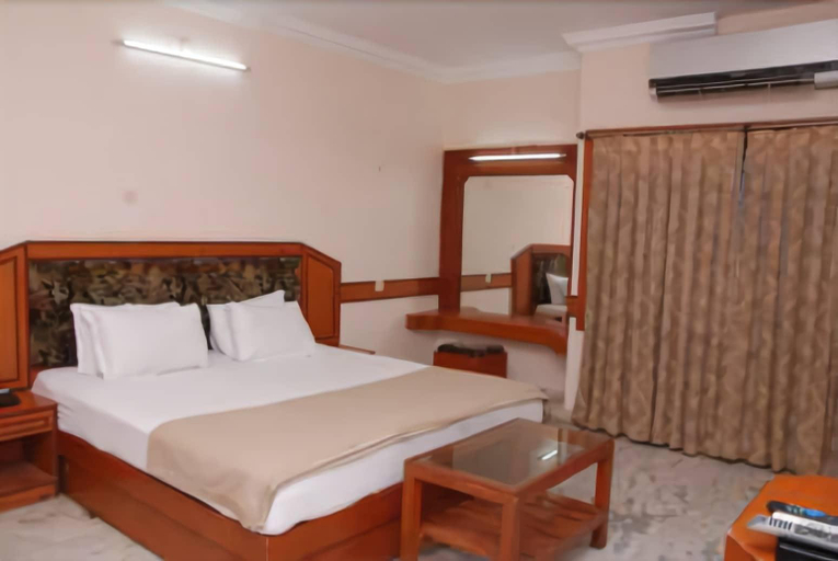 Bedroom 5, Amogha International Hotel, Chitradurga