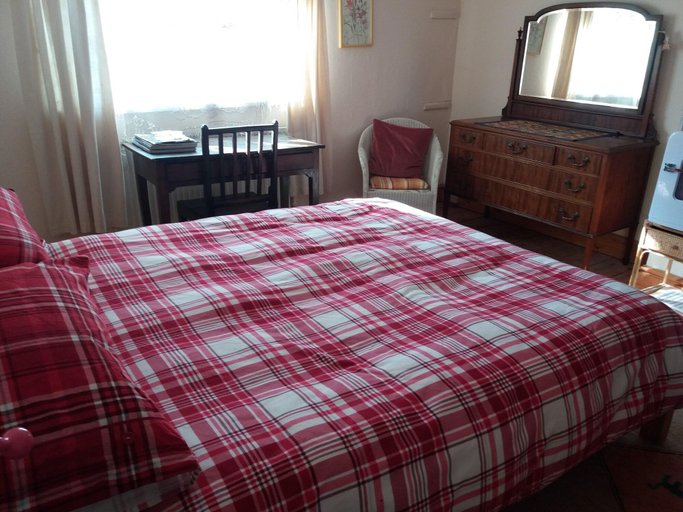 Bedroom, Calne Bed and Breakfast, Wiltshire