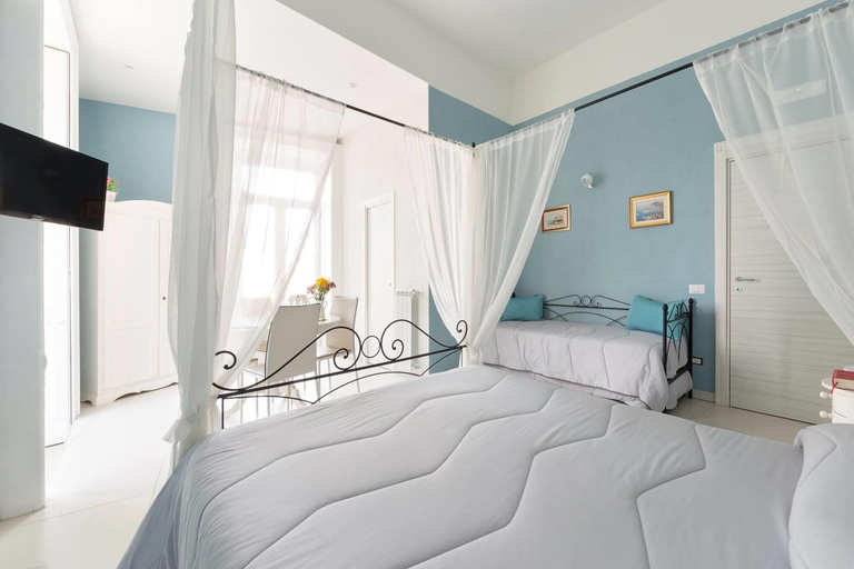Bedroom 4, B&B Rosaroll, Napoli