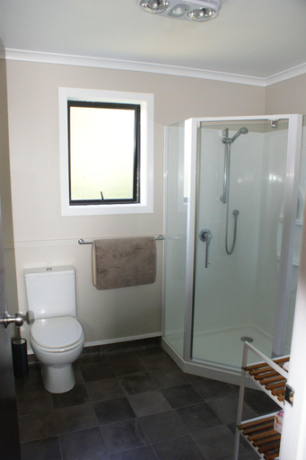 Bathroom 4, 73 Milton, Waipa