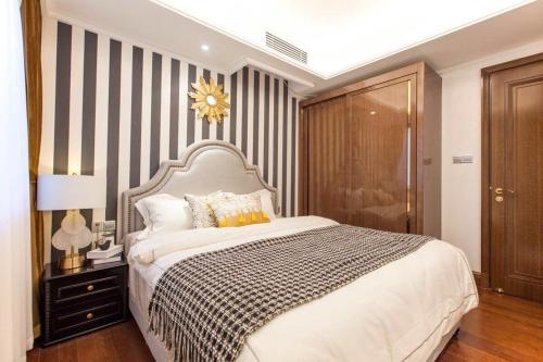 2, Wuhan Jiangan·Wansong Park· Locals Apartment 00139030, Wuhan