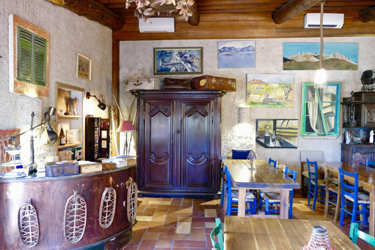 Public Area 4, Pozzo di Mastri, Corse-du-Sud