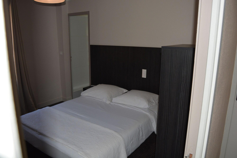 Bedroom 4, Le Charleston Hotel, Aveyron