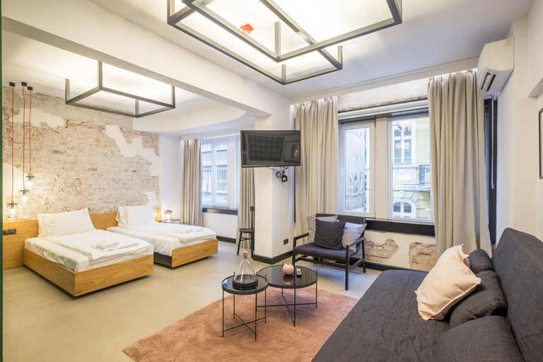 Exterior & Views, R34 Boutique Hotel, Stolichna