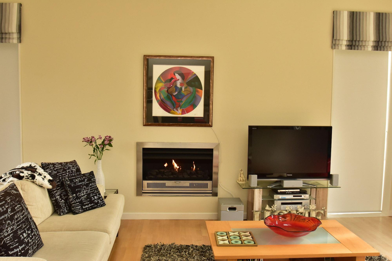 Public Area 2, Eldonwood Bed and Breakfast, Matamata-Piako