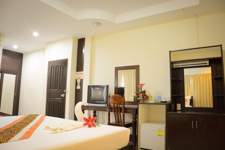 Bedroom 4, Submukdaphoomplace Hotel, Muang Mukdahan