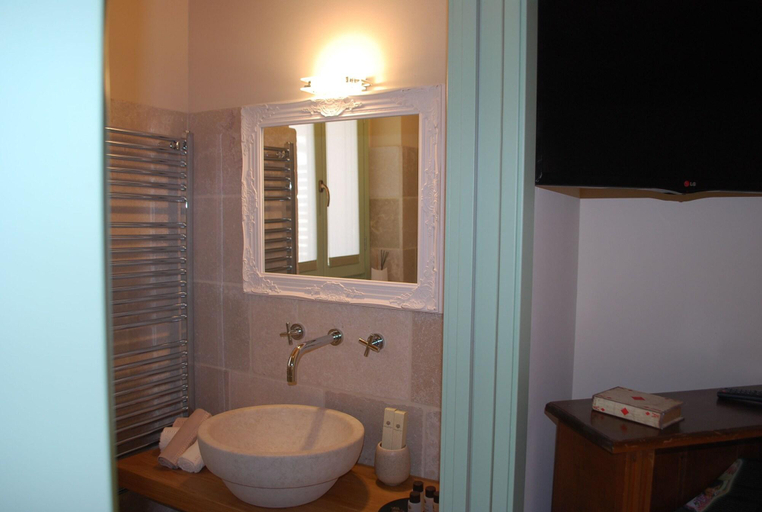 Bathroom 5, Le MaRaClà Country House, Ancona
