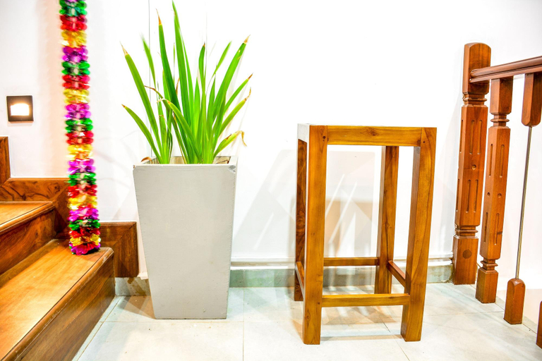 Public Area 3, Rominrich, Hikkaduwa