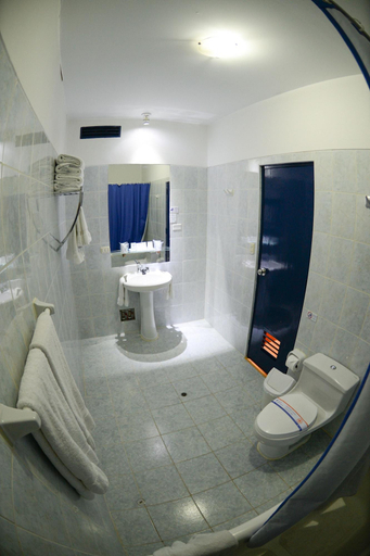 Bathroom 4, La Casa De Fray Bartolome, Cusco