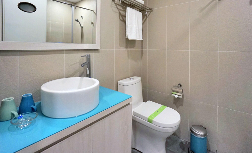 Bathroom, Palau Hotel