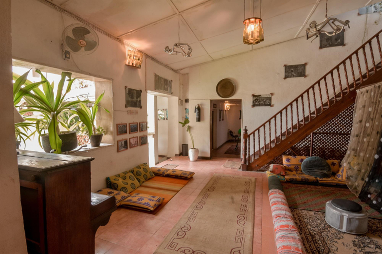 Public Area 2, Malindi Boutique, Mjini
