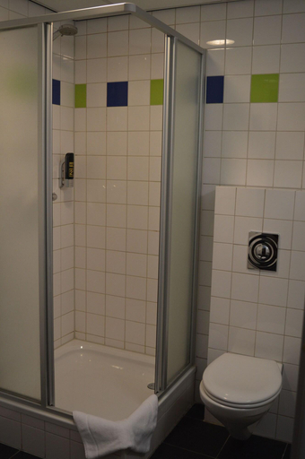 Bathroom 4, Hotel de Borgh, Moerdijk