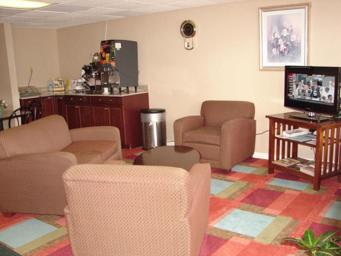 Public Area 2, Royal Inn, Calhoun