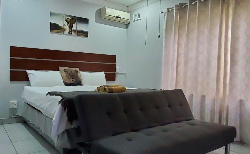 Public Area, Jessica's Self-catering, eThekwini