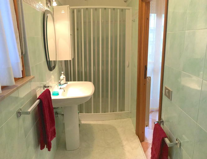 Bathroom 4, Magralù B&B, Sassari