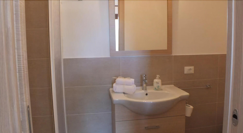 Bathroom 5, Siciliantica - Rilievo, Trapani