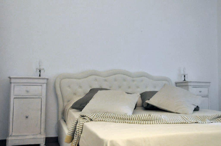 Bedroom 4, Fleur Blanche, Verona
