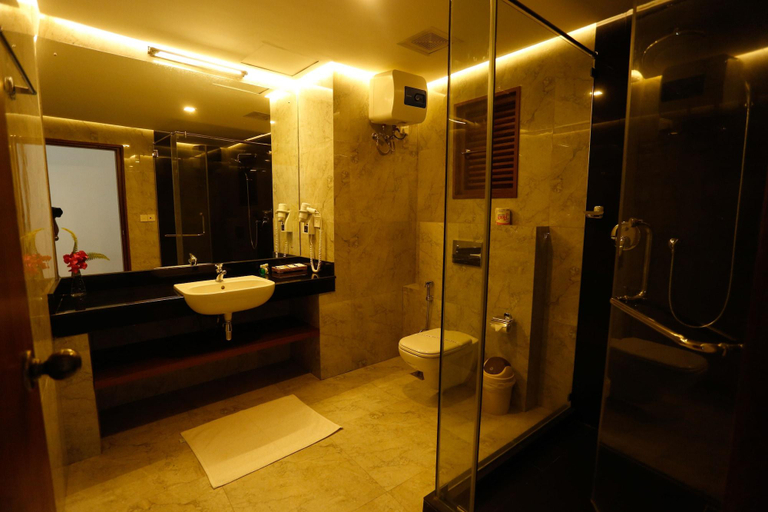 Bathroom 5, Sayura Beach Hotel, Habaraduwa