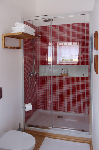 Bathroom 4, Aromas dos Salgueiros, Castelo de Vide