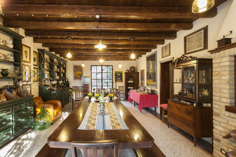 Food & Drinks 5, Ca' Marsure B&B, Pordenone