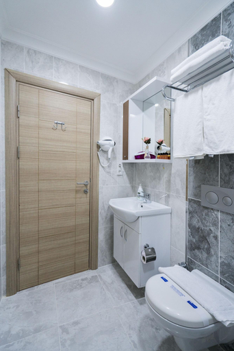 Bathroom 4, Atam Otel, Fatih