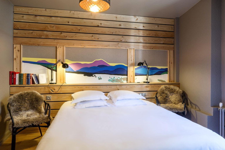 Bedroom 3, Hôtel de Russie, Puy-de-Dôme