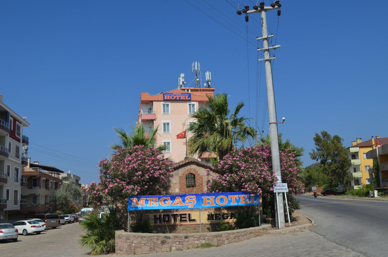 Exterior & Views 2, Megas Hotel, Ayvalık