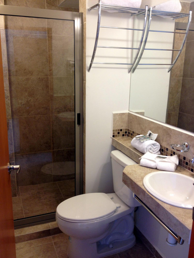 Bathroom 3, Hotel Dajana Boulevard, León