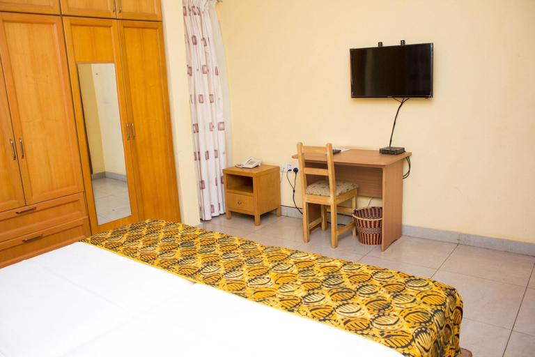 Public Area 2, Jayliz Lodge, Accra