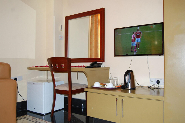 Bedroom 3, Lantana Hotel, Kinondoni