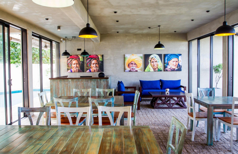 Public Area 2, Lazy Koala Hostel - Adults Only, Hikkaduwa
