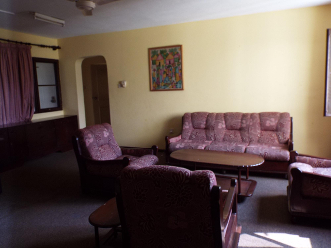 Public Area 3, Pekan Hotel, Tema