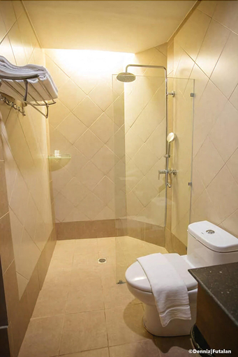 Bathroom, Casa Rubin, Dumaguete City