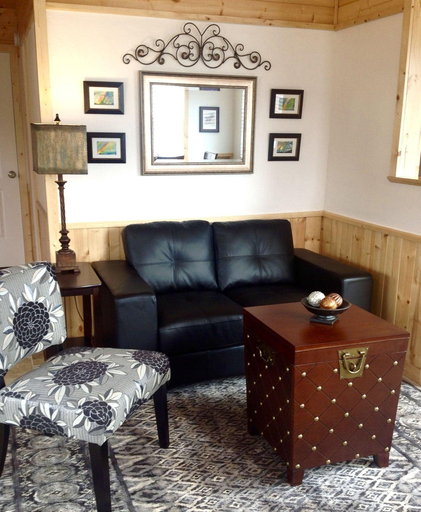 Public Area 3, Homer Inn and Spa, Kenai Peninsula