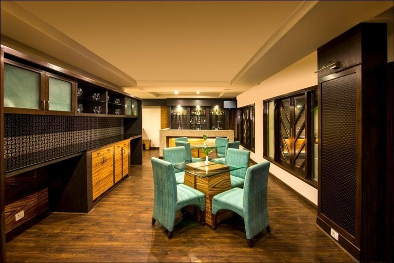 Food & Drinks 5, Vikram Vintage Inn, Nainital