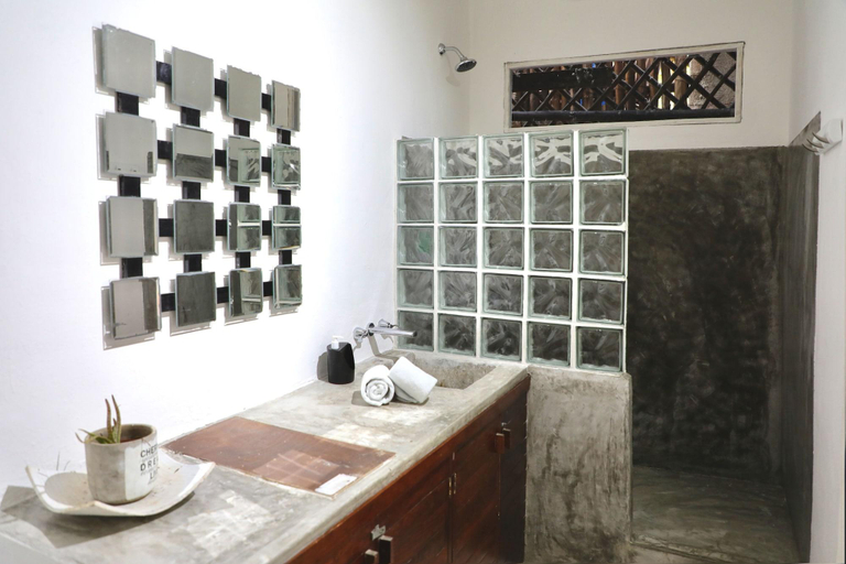 Bathroom 4, Tuup Jungle, Cozumel