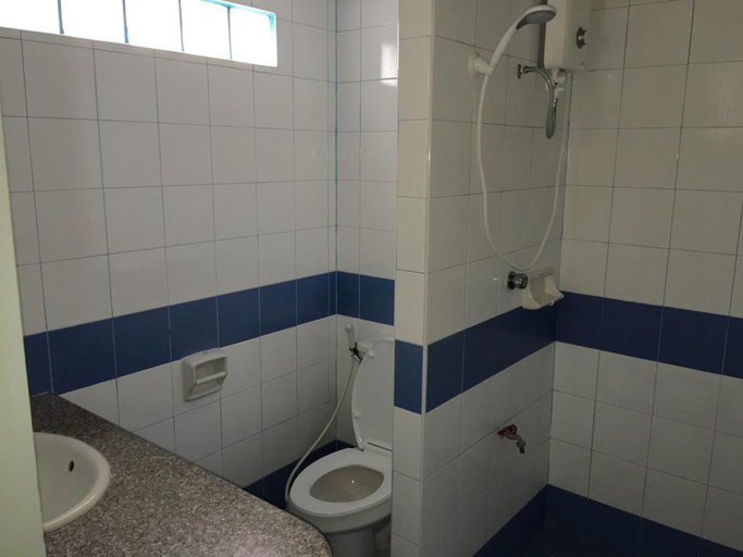 Bathroom 5, S.K. Residence, Bangkok Noi