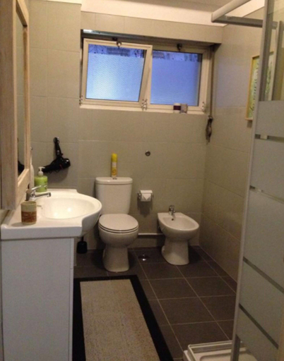 Bathroom 4, Palm Guesthouse, Cascais