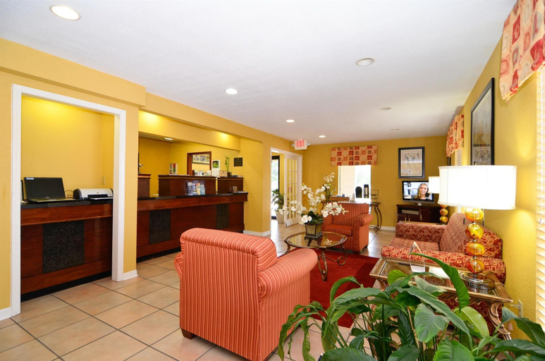 Public Area 2, Motel 6 Luling, LA, Saint Charles