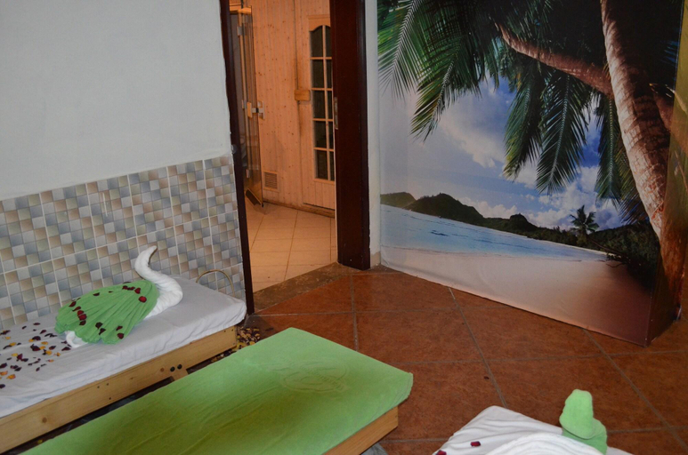 Bathroom 4, Washington Hotel, Addis Abeba