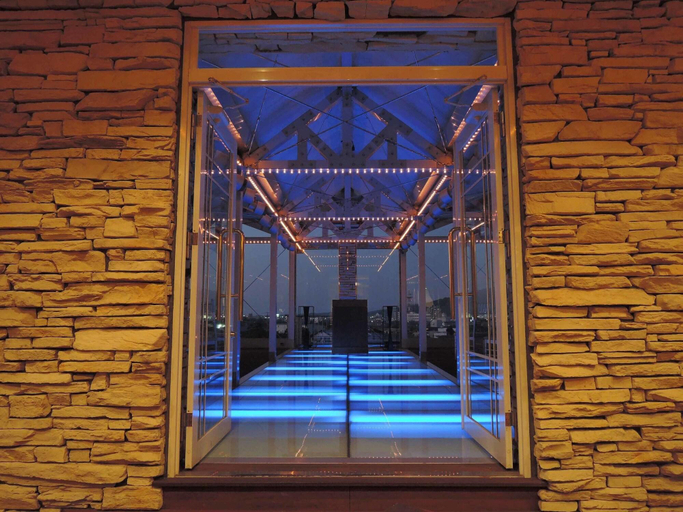 Public Area 2, Hotel King, Izumi
