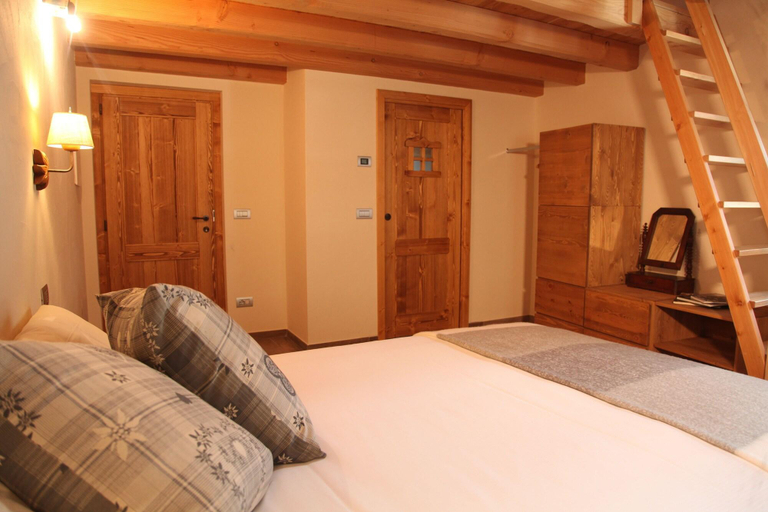 Bedroom 3, Mi Casa Tu Casa, Aosta