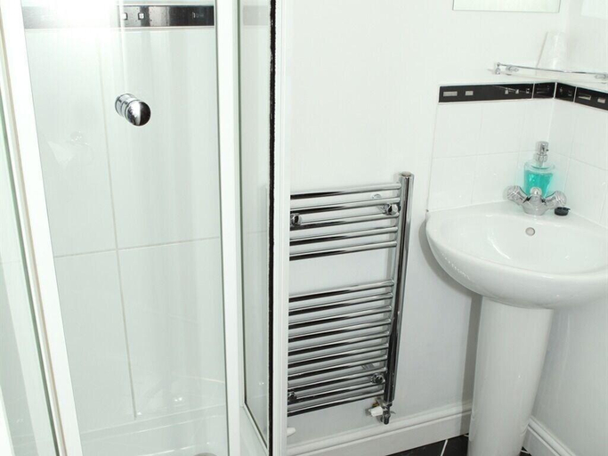 Bathroom 4, Fitzwarine House, Shropshire