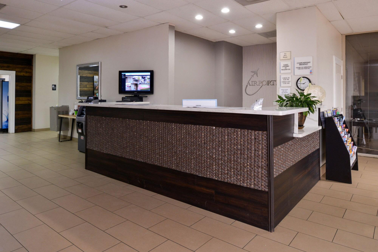 Public Area 3, Airport Inn, Jefferson