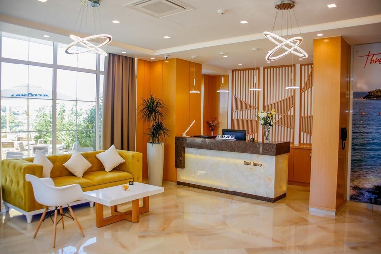 Public Area 5, Hotel Luxury, Sarandës