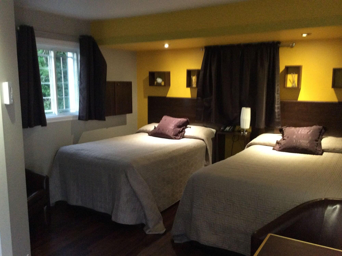 Bedroom 3, Miami Motel, Francheville