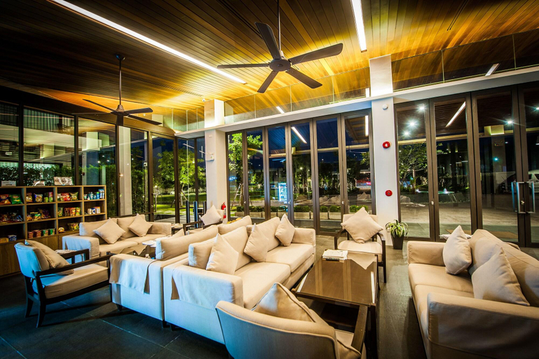 Public Area 3, Burgundy Residence, Sri Mahar Pho
