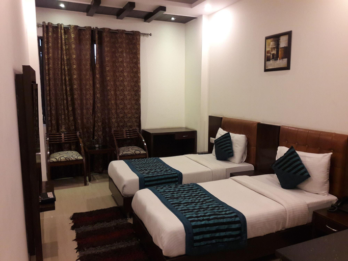 Bedroom 1, Smart Inn-1, Gurgaon